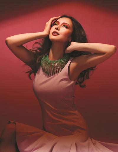 Jennifer phạm ấn tượng với váy hàng hiệu - 3