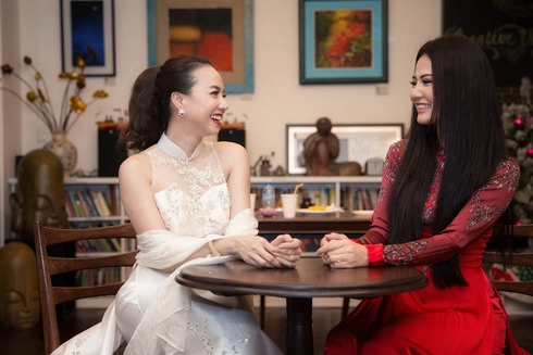 Áo dài trần thị quỳnh tại mrs world bán được 100 triệu đồng - 8