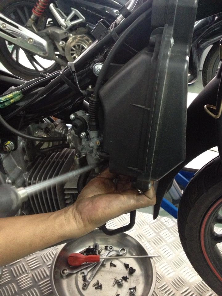 Chia sẻ chỉnh xăng gió cho suzuki axelo 125cc - 2