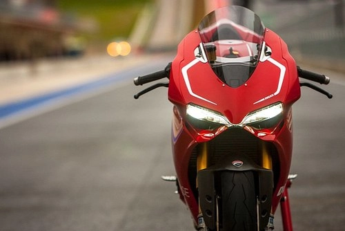 Ducati 1199 panigale nhận giải thưởng thiết kế 2013 - 1