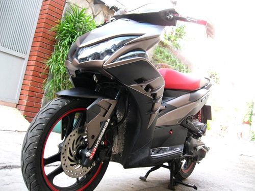Honda air blade độ hầm hố và cá tính - 3