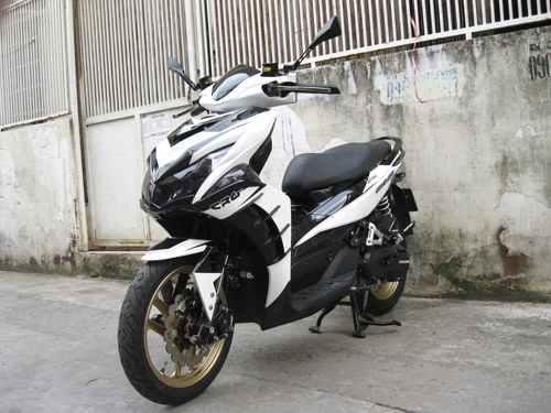 Honda air blade độ hầm hố và cá tính - 5