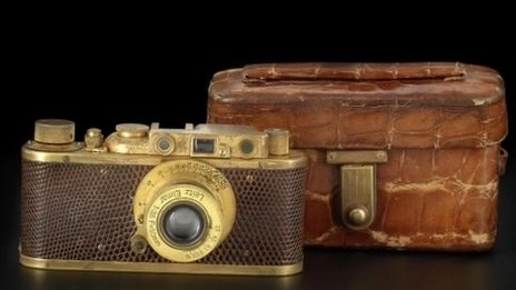 Hàng hiếm leica 1932 luxus ii vàng bọc da không lập được kỷ lục đấu giá - 1