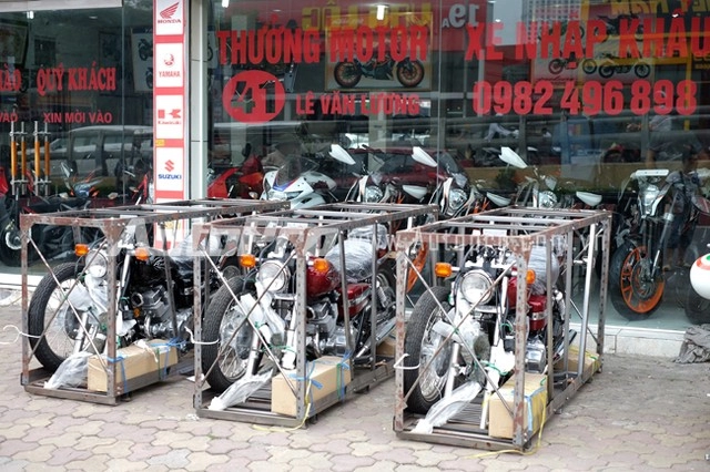 Honda rebel 250 đẹp mắt với màu đỏ dunhill tại việt nam - 2