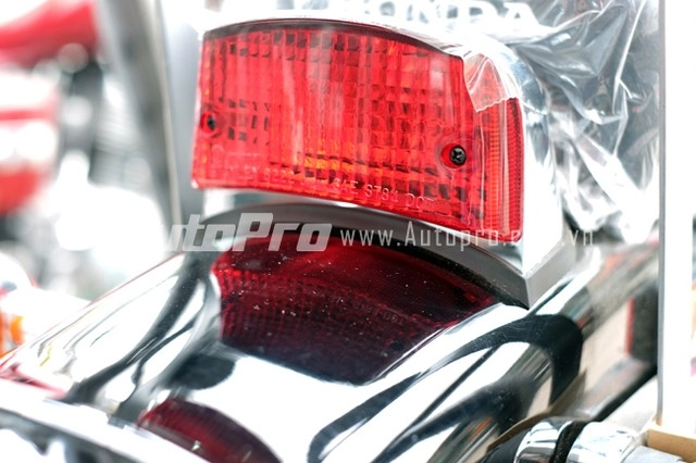 Honda rebel 250 đẹp mắt với màu đỏ dunhill tại việt nam - 12