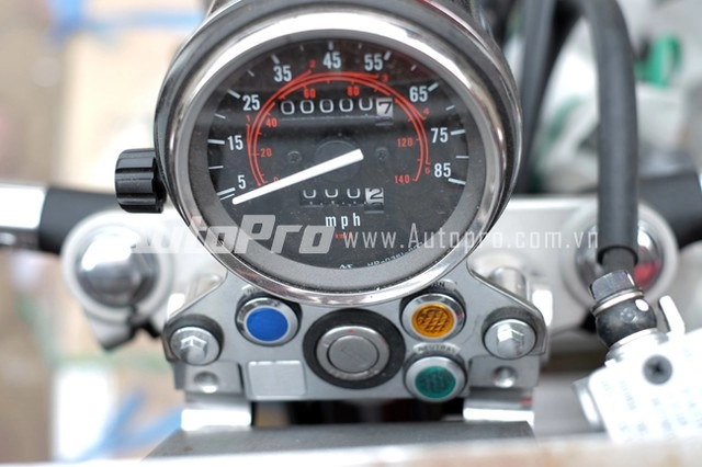 Honda rebel 250 đẹp mắt với màu đỏ dunhill tại việt nam - 13