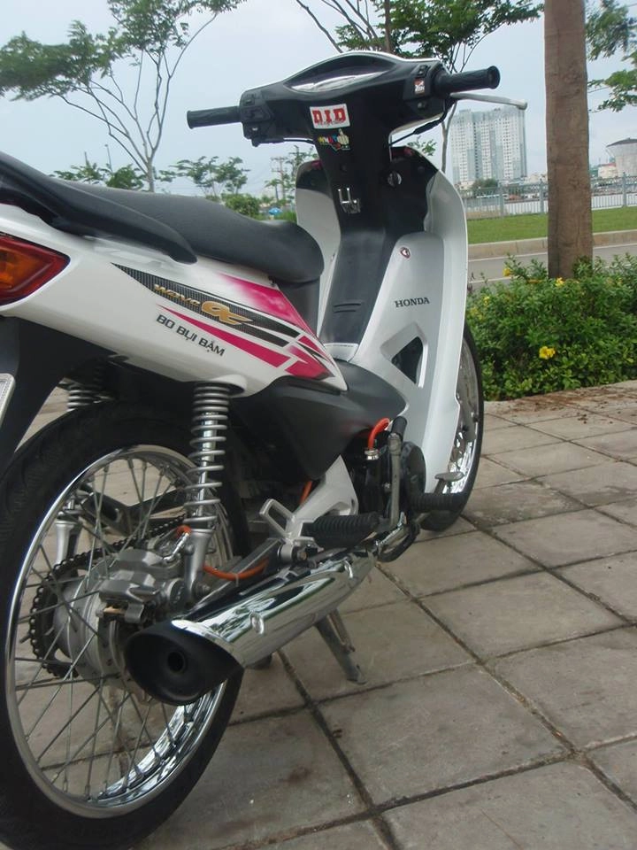 Honda wave trắng hồng - 2