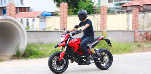 Johnny trí nguyễn tậu thêm ducati hypermotard - 2