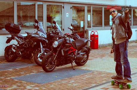 Johnny trí nguyễn tậu thêm ducati hypermotard - 11