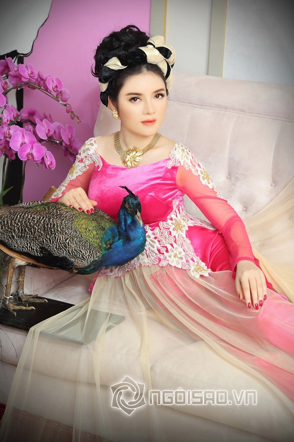 Lý nhã kỳ đẹp quý phái với bst màu hoàng gia của võ việt chung - 3