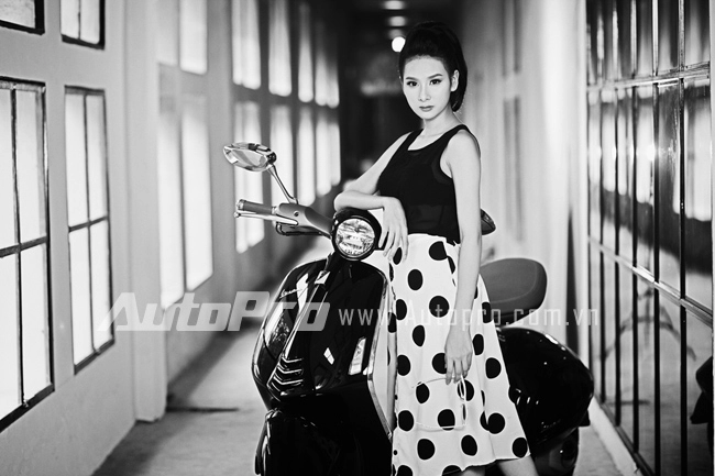 Top 5 miss ngôi sao 2013 kiêu sa bên vespa 946 - 2