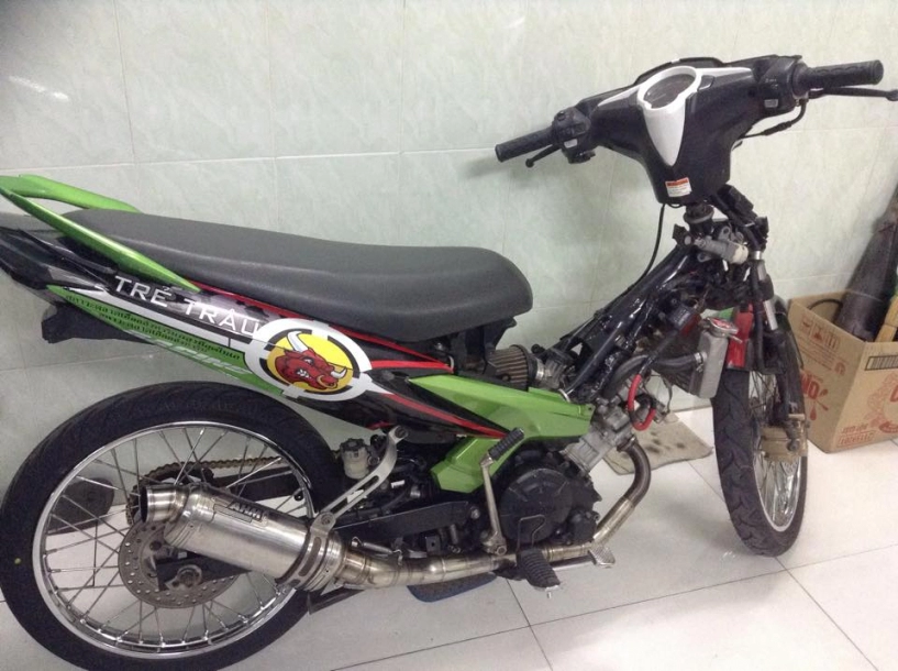 Exciter đấu trẻ trâu tại sài gòn - 2