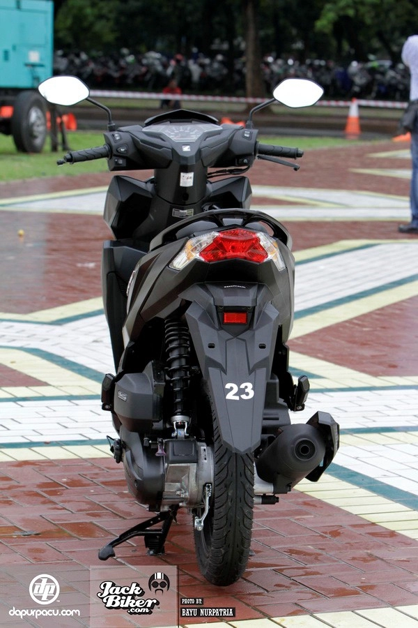 Honda vario 150 cận cảnh chi tiết - 13