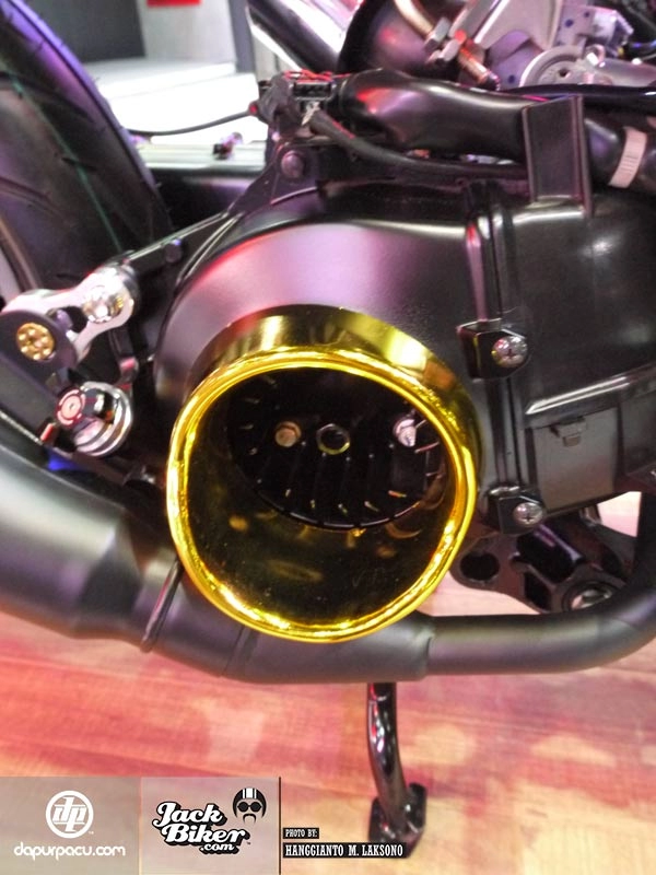 Honda zoomer x độ độc lạ với phong cách cafe racer - 10