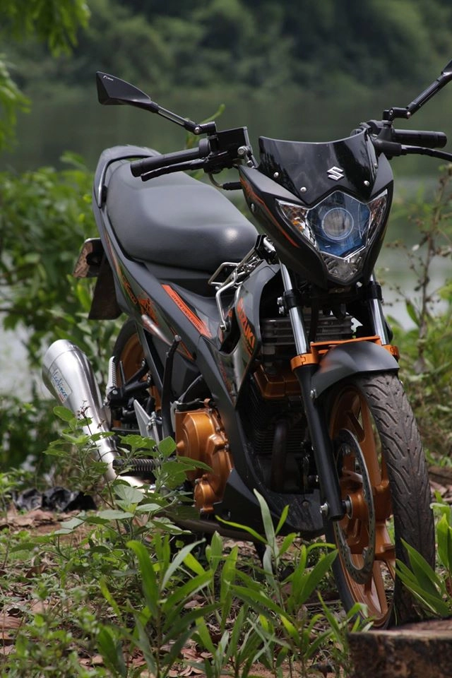 Cặp đôi satria nhập show diễn - 1