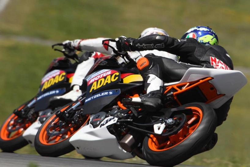 Ktm rc390 phiên bản race đầy ấn tượng - 3