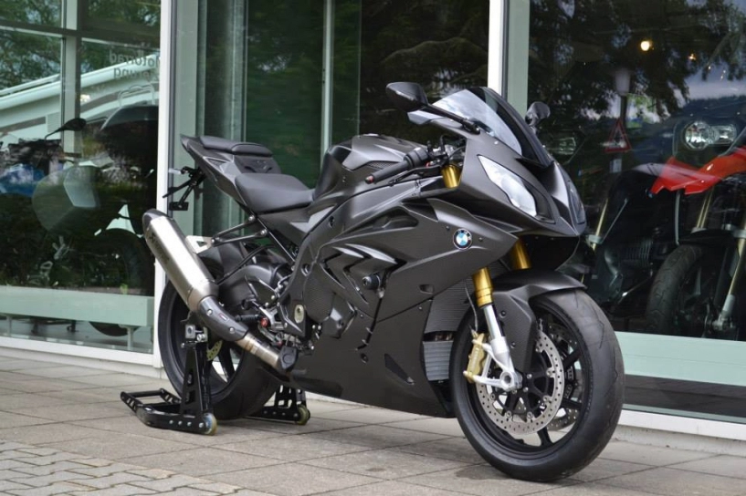 Bmw s1000rr 2015 độ chất chơi với phiên bản bóng đêm - 1