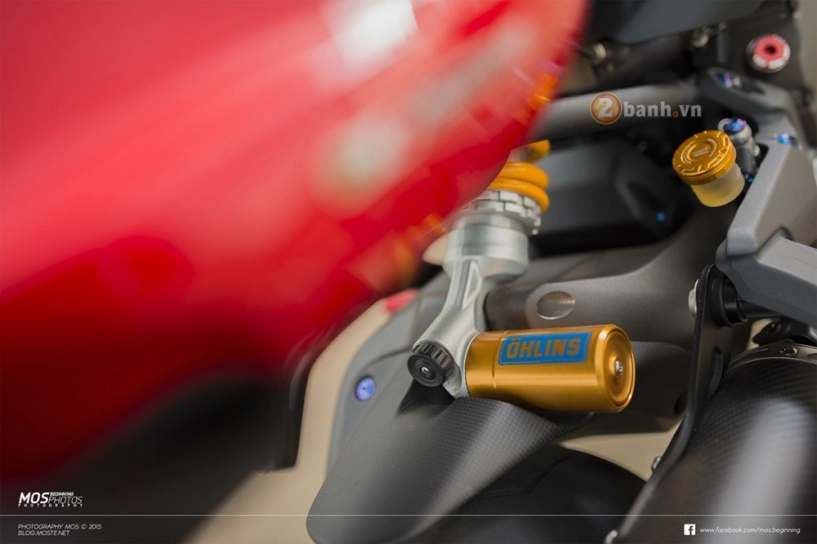 Ducati monster 1200s độ chất lừ bên cạnh cô nàng cá tính - 9