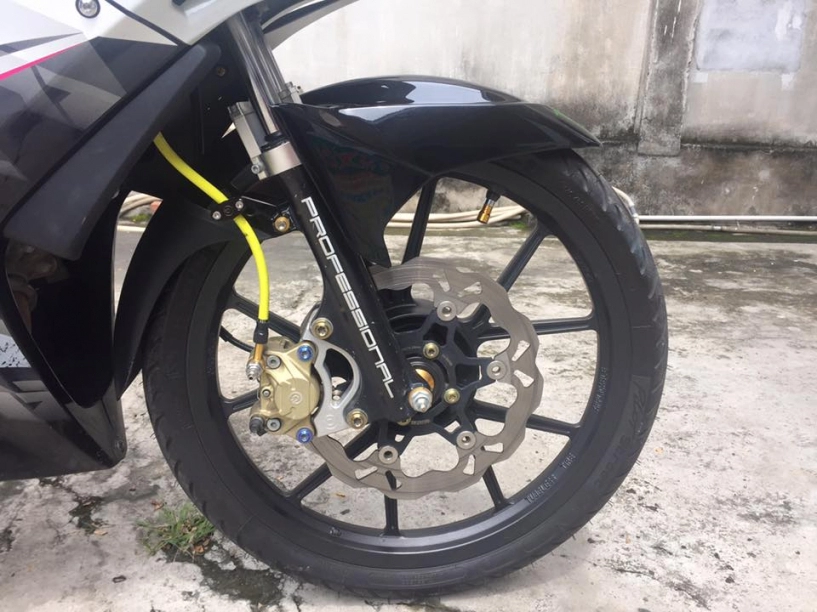 Exciter 2010 tuyệt đẹp với những đồ chơi hàng hiệu - 2