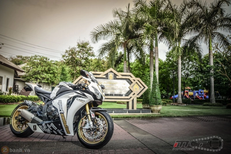 Honda cbr1000rr độ siêu chất với phiên bản sport-evolution nine - 27