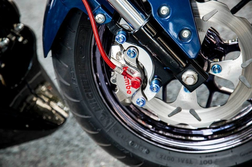 Honda msx độ phong cách captain america với loạt đồ chơi hàng hiệu - 8