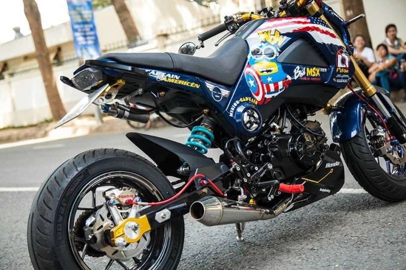 Honda msx độ phong cách captain america với loạt đồ chơi hàng hiệu - 11
