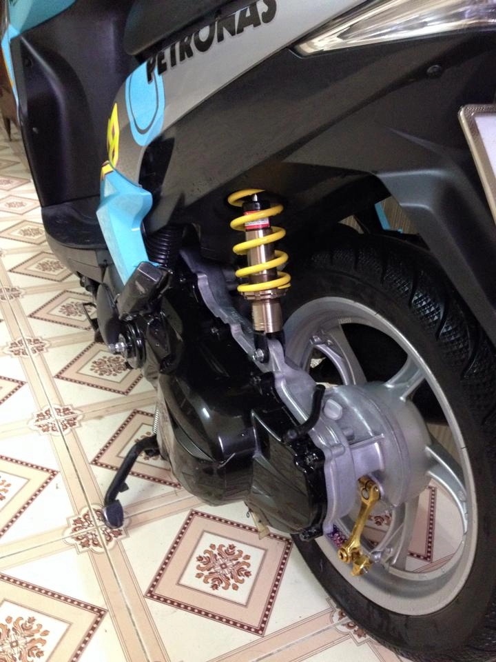 Yamaha luvias phong cách petronas nổi bật - 3