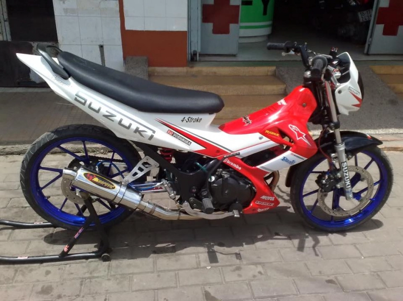 Raider r150 trong dàn áo đời cũ siêu ngầu - 2