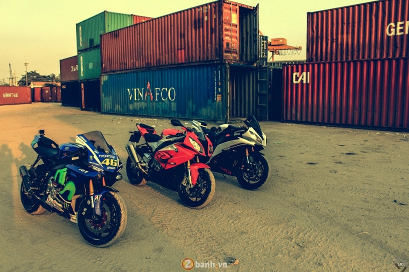 Bmw s1000rr 2016 zin đẹp đọ dáng cùng đồng bọn - 2