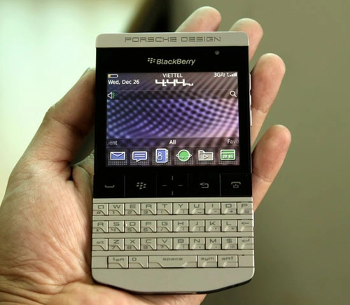 Ảnh đập hộp blackberry porsche design p9981 chính hãng - 4
