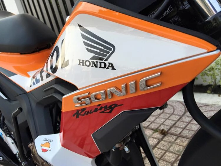 Cận cảnh nét đẹp của honda sonic 150 phiên bản repsol đặc biệt - 5