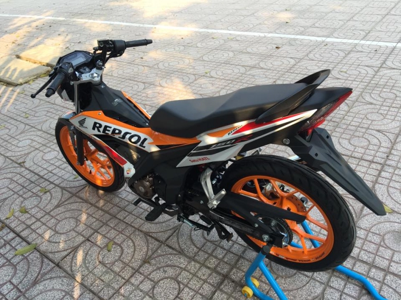 Cận cảnh nét đẹp của honda sonic 150 phiên bản repsol đặc biệt - 7