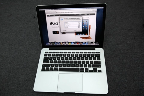 Đập hộp macbook pro retina 13 inch tại tp hcm - 4