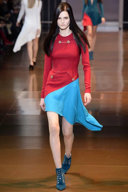 Versace cá tính với phong cách quân đội - 2
