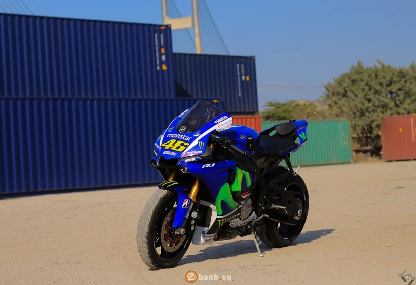 Yamaha r1 2015 phiên bản movistar đọ dáng cùng chân dài - 8