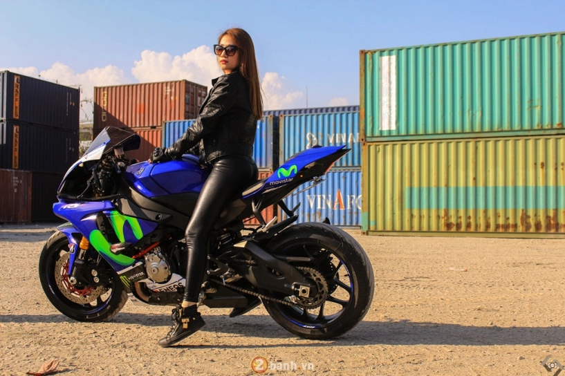 Yamaha r1 2015 phiên bản movistar đọ dáng cùng chân dài - 9