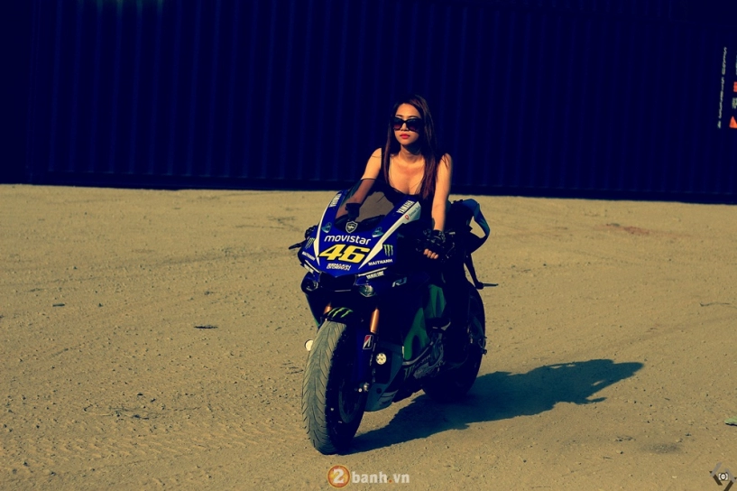 Yamaha r1 2015 phiên bản movistar đọ dáng cùng chân dài - 13