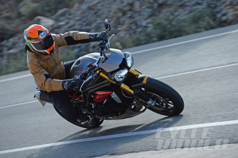 Cận cảnh moto triumph speed triple r 2016 - 24