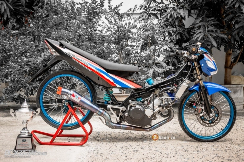 Honda sonic độ cực khủng và tinh tế trong từng món đồ chơi - 1