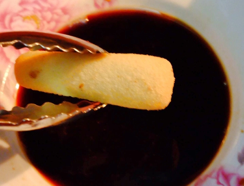 Cách làm bánh tiramisu không cần lò nướng - 7