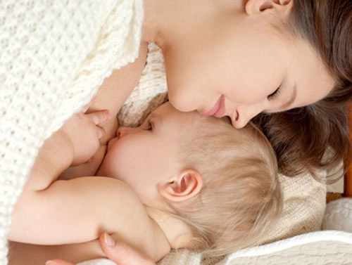Cho con bú lại cực lời cho mẹ - 1