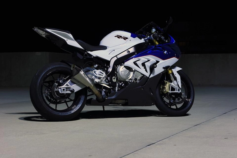 clip chi tiết bmw s1000rr 2015 trang bị pô yoshimura r55 le slip-on đầy uy lực - 2