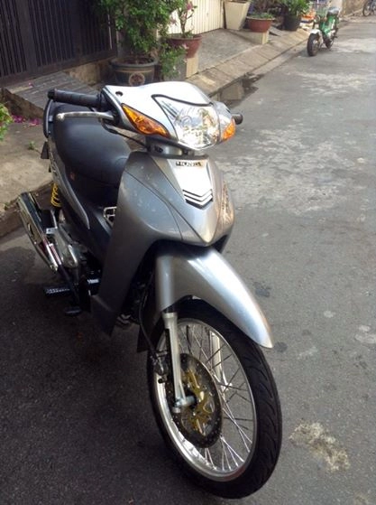 Ngắm con wave a 2009 độ lại đẹp leng keng - 3
