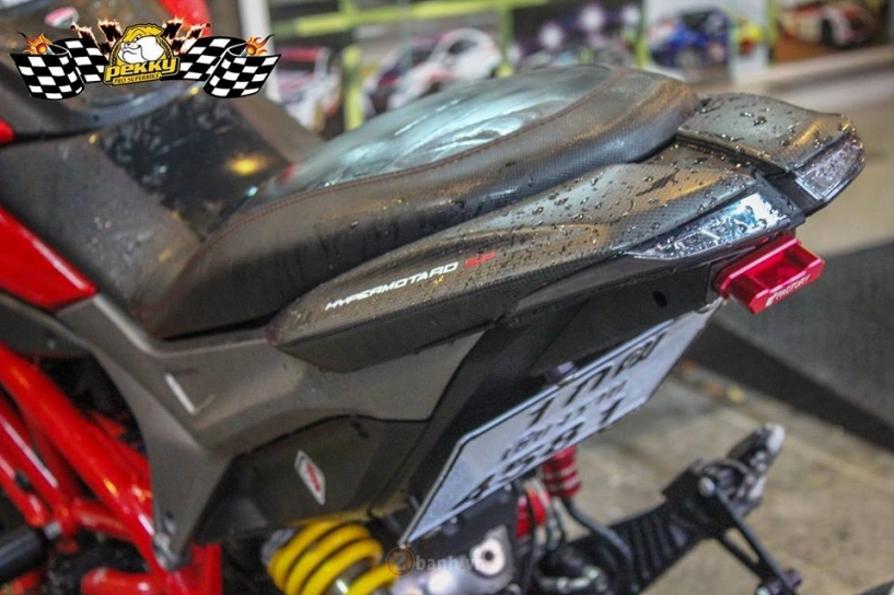 Bản độ sang chảnh của ông hoàng đường phố ducati hypermotard - 12