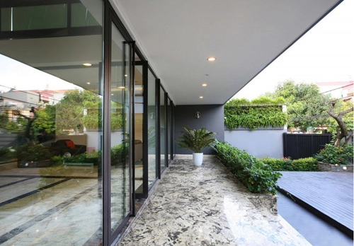 Biệt thự hà nội sừng sững cây xanh giữa nhà - 6