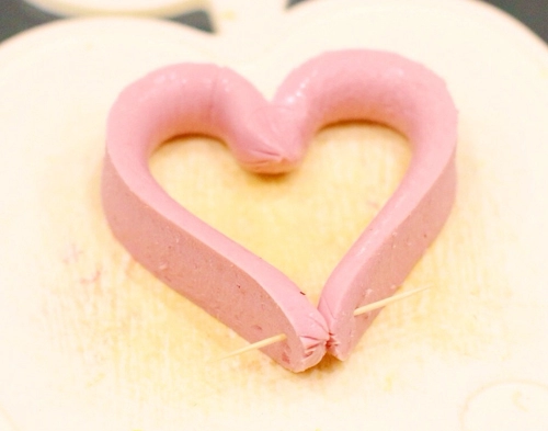 Bữa sáng lãng mạn với trái tim trứng cho valentine - 3