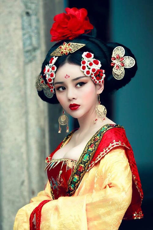 Gặp cô gái dao kéo 3 lần để thành phạm băng băng việt nam - 1