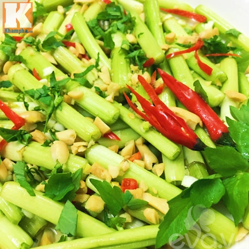 Hấp dẫn với nộm rau cần giòn ngon - 10