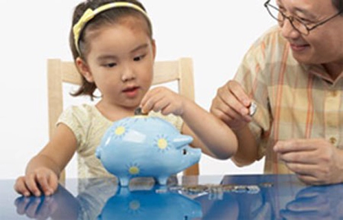 Mách mẹ cách dạy con tiêu tiền thông minh ngay từ nhỏ - 1