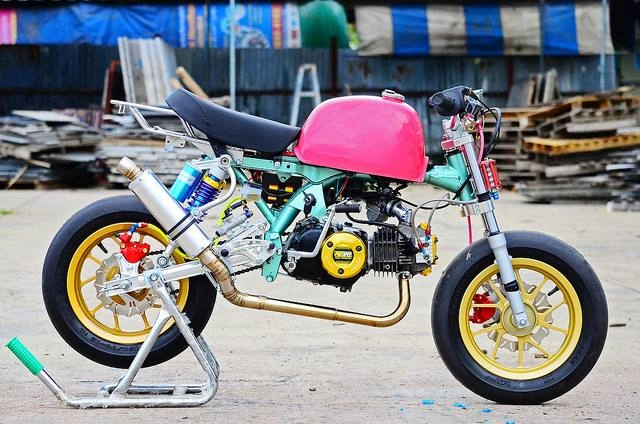 Những chiếc honda chaly độ khủng từ các nước - 10